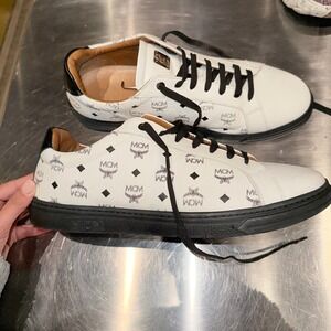 MCM Visetos Logo Low Top Sneakers Mens Size 44 White Leather Black Monogram Luxe